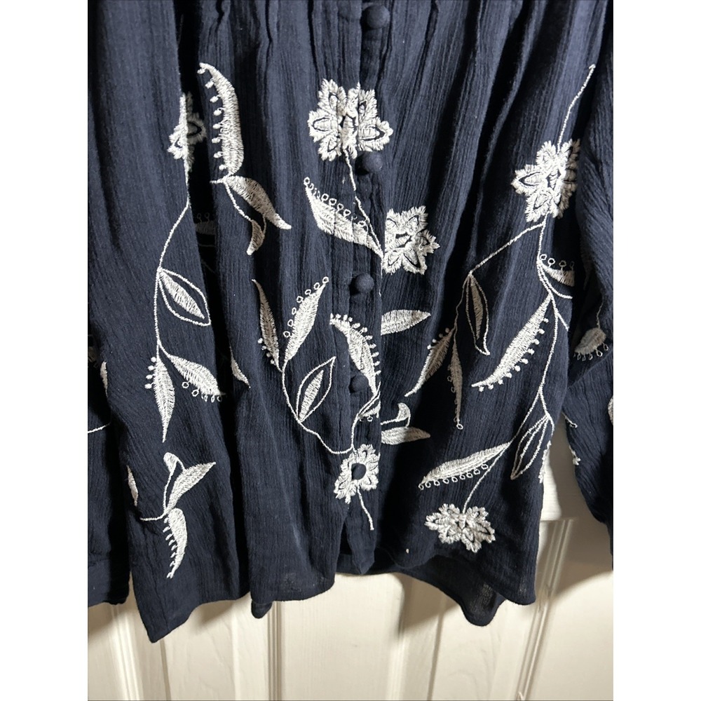 J.‎ Jill Button Up Blouse Navy White Embroidered Floral Long Sleeve Top Size S - Picture 2 of 5